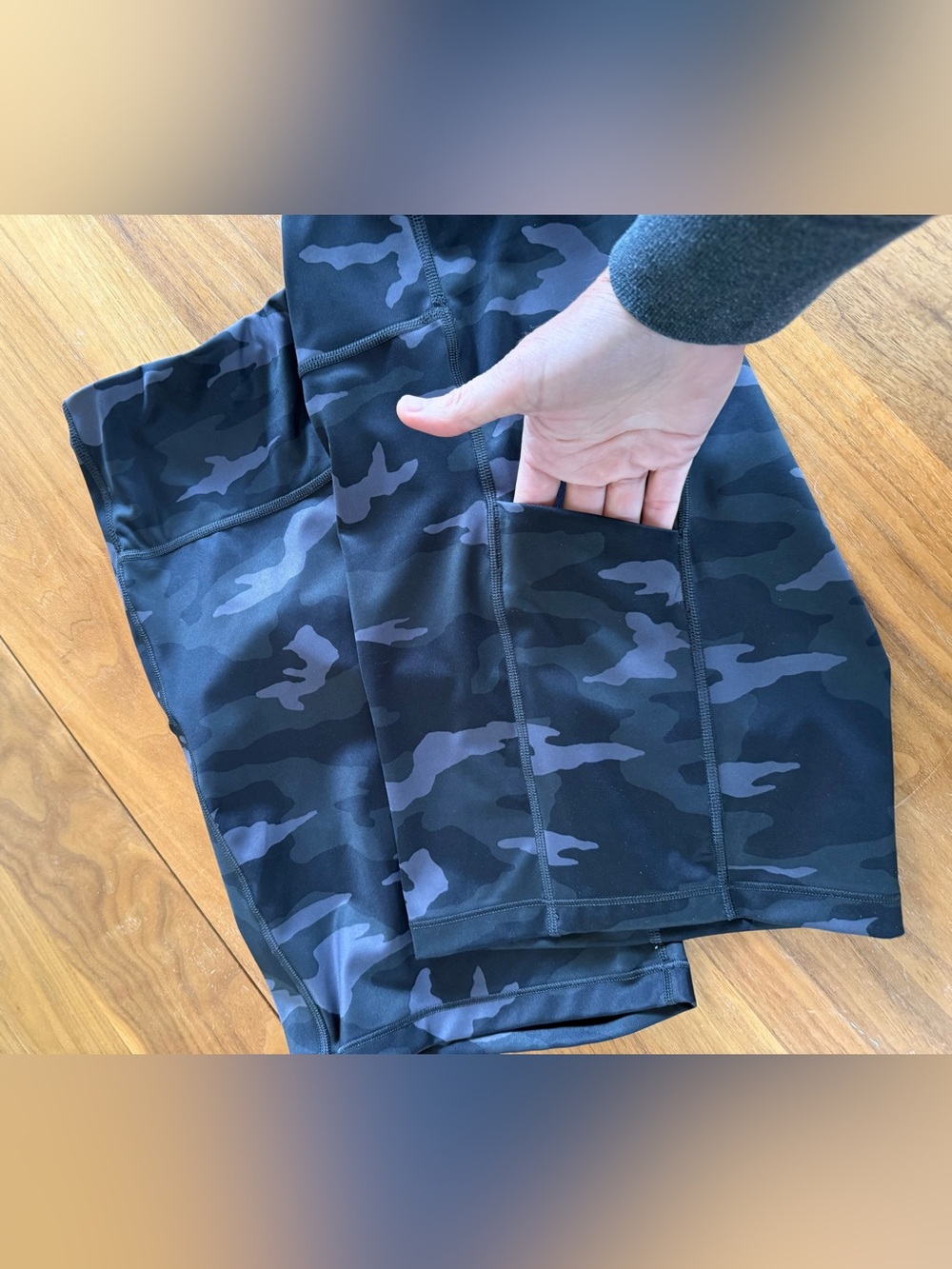 Athleta Ultimate Stash Pocket 7” Shorts - Picture 4 of 6